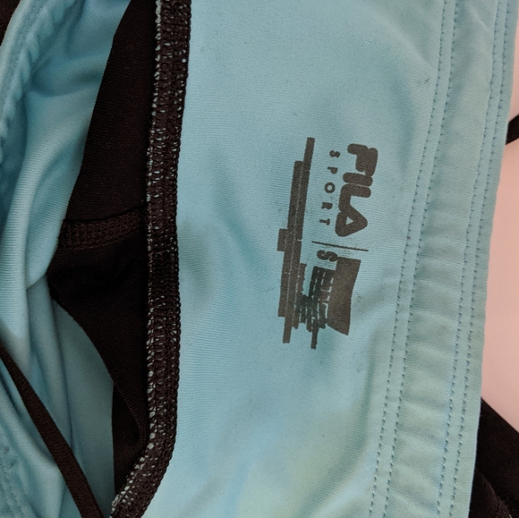 Activewear - Picture 3 of 4